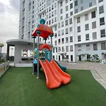 Lodgiin Apartement Patra Land Urbano Bekasi